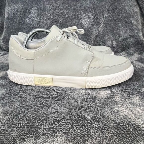 Jordan Grow- Low Men size 8.5 - Picture 4 of 10